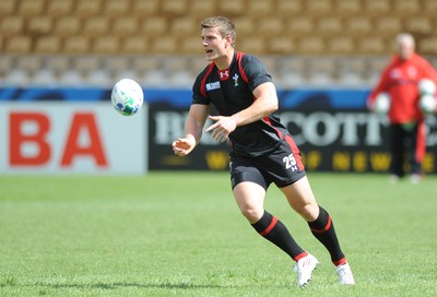 25.09.11 - Wales Rugby Captains Run - Scott Williams during training. 