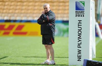 25.09.11 - Wales Rugby Captains Run - Wales head coach Warren Gatland during training. 