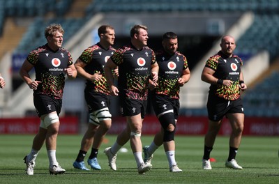 260626 - Wales Rugby Captains Run at Twickenham ahead of their game against the Barbarians tomorrow - Jac Morgan, Dewi Lake, Ben Carter, Gareth Thomas and Dillon Lewis during training