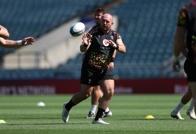 260626 - Wales Rugby Captains Run at Twickenham ahead of their game against the Barbarians tomorrow - Dillon Lewis during training