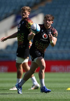 260626 - Wales Rugby Captains Run at Twickenham ahead of their game against the Barbarians tomorrow - Dan Edwards during training