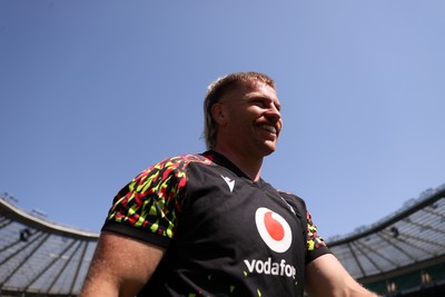 260626 - Wales Rugby Captains Run at Twickenham ahead of their game against the Barbarians tomorrow - Aaron Wainwright during training