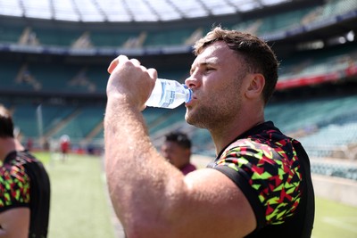 260626 - Wales Rugby Captains Run at Twickenham ahead of their game against the Barbarians tomorrow - Mason Grady during training