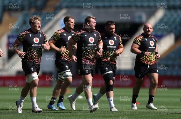 260626 - Wales Rugby Captains Run at Twickenham ahead of their game against the Barbarians tomorrow - Jac Morgan, Dewi Lake, Ben Carter, Gareth Thomas and Dillon Lewis during training