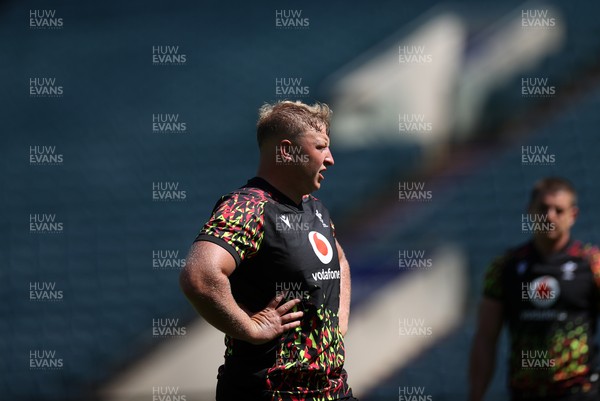 260626 - Wales Rugby Captains Run at Twickenham ahead of their game against the Barbarians tomorrow - Rhys Barratt during training