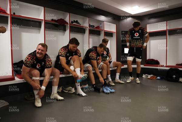 260626 - Wales Rugby Captains Run at Twickenham ahead of their game against the Barbarians tomorrow - Dewi Lake in the dressing room