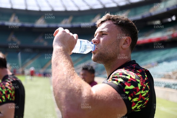 260626 - Wales Rugby Captains Run at Twickenham ahead of their game against the Barbarians tomorrow - Mason Grady during training