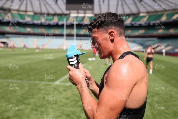 260626 - Wales Rugby Captains Run at Twickenham ahead of their game against the Barbarians tomorrow - Ellis Bevan during training