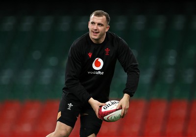 281125 - Wales Rugby Captains Run ahead of their game against South Africa - Morgan Morse during training