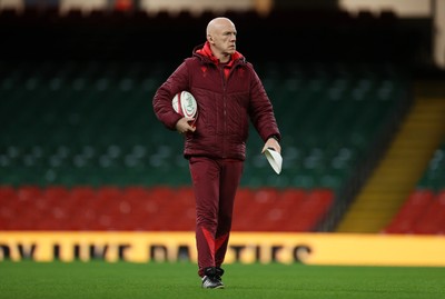 281125 - Wales Rugby Captains Run ahead of their game against South Africa - Steve Tandy, Head Coach during training