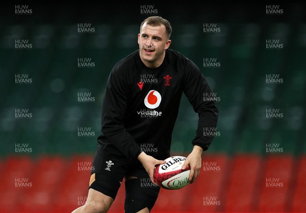 281125 - Wales Rugby Captains Run ahead of their game against South Africa - Morgan Morse during training