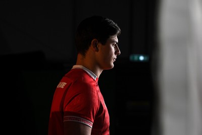 260126 - Wales Rugby First Day in Camp - Louis Rees-Zamit