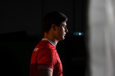 260126 - Wales Rugby First Day in Camp - Louis Rees-Zamit