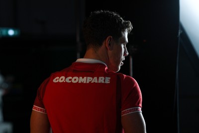 260126 - Wales Rugby First Day in Camp - Kieron Hardy