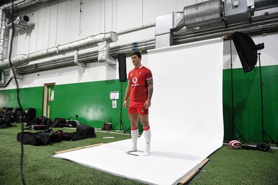 260126 - Wales Rugby First Day in Camp - Louis Rees-Zamit