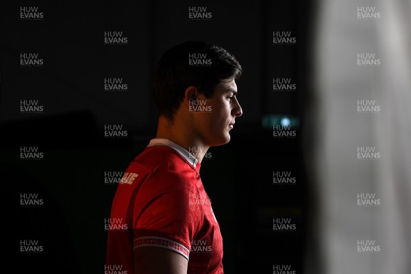 260126 - Wales Rugby First Day in Camp - Louis Rees-Zamit
