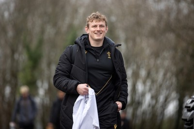 200125 - Wales Rugby Squad arrive at the Vale Hotel for the first day of the 6 Nations Campaign - Jac Morgan