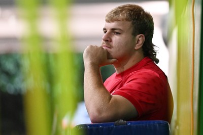 261026 - First Day Of Wales Camp BTS - Archie Griffin