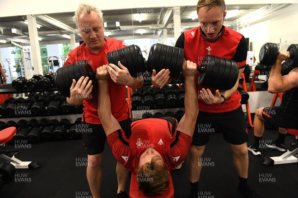 021121 - Wales Rugby Gym Session - Paul Stridgeon, Nick Tompkins and John Ashby during a gym session