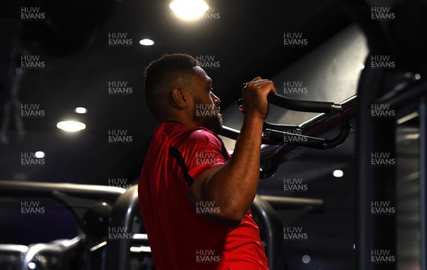 050722 - Wales Rugby Gym Session - Taulupe Faletau during a weights session