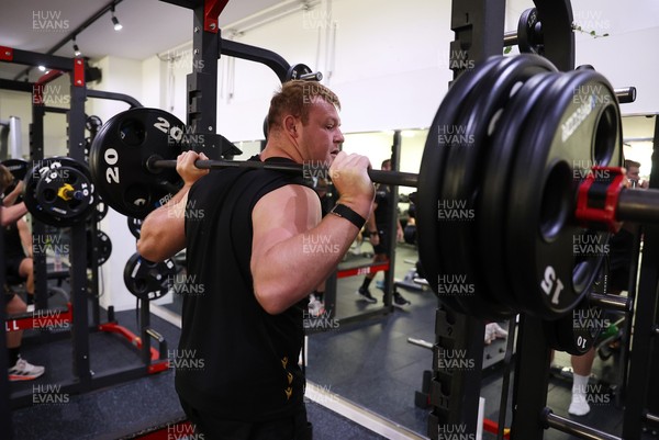 080725 - Wales Rugby Gym Session in the final week of their tour to Japan - Dewi Lake