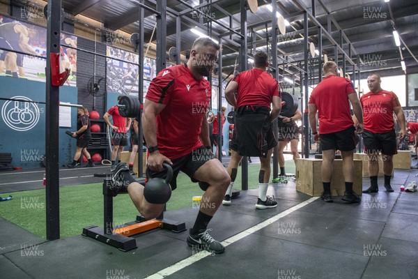 270622 - Wales Rugby Training - Sam Parry during a weights session