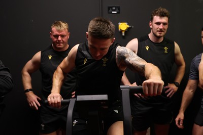 Wales Rugby Heat Chamber Training 130625