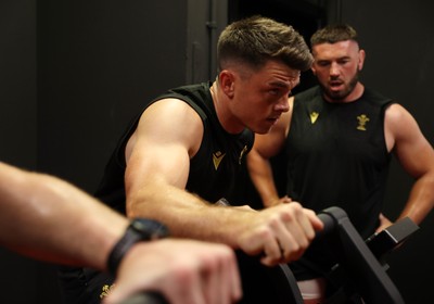 130625 - Picture shows the Welsh Rugby team during extreme heat training, where the air temperature was 388 degrees celsius and 857 humidity - Reuben Morgan-Williams during training