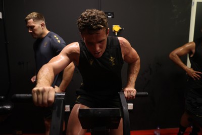 130625 - Picture shows the Welsh Rugby team during extreme heat training, where the air temperature was 388 degrees celsius and 857 humidity - Kieran Hardy during training