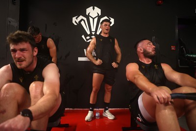 130625 - Picture shows the Welsh Rugby team during extreme heat training, where the air temperature was 388 degrees celsius and 857 humidity - Reuben Morgan-Williams during training