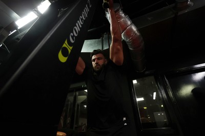 130625 - Picture shows the Welsh Rugby team during extreme heat training, where the air temperature was 388 degrees celsius and 857 humidity - Johnny Williams during training