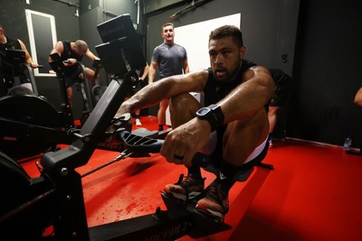 130625 - Picture shows the Welsh Rugby team during extreme heat training, where the air temperature was 388 degrees celsius and 857 humidity - Taulupe Faletau during training