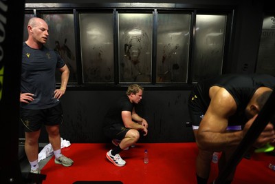 130625 - Picture shows the Welsh Rugby team during extreme heat training, where the air temperature was 388 degrees celsius and 857 humidity - Blair Murray during training
