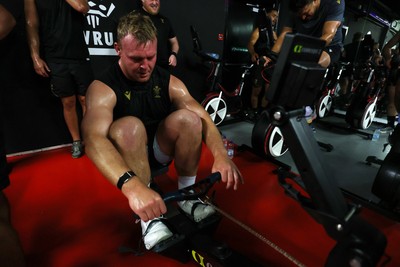 230625 - Wales Rugby Training in the heat chamber - Dewi Lake during training