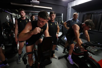 230625 - Wales Rugby Training in the heat chamber - Reuben Morgan-Williams and Dan Edwards during training