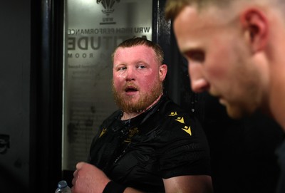 230625 - Wales Rugby Training in the heat chamber - Keiron Assiratti during training