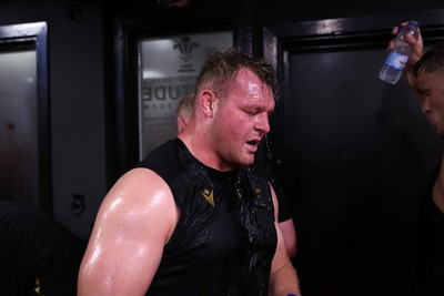 230625 - Wales Rugby Training in the heat chamber - Dewi Lake during training