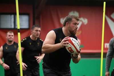 230625 - Wales Rugby Training in the heat chamber - Garyn Phillips during training
