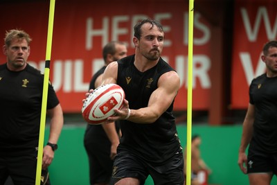 230625 - Wales Rugby Training in the heat chamber - Rhodri Williams during training