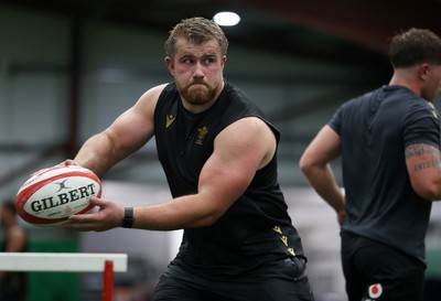 230625 - Wales Rugby Training in the heat chamber - Garyn Phillips during training