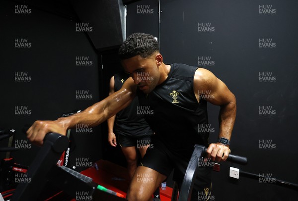 230625 - Wales Rugby Training in the heat chamber - Keelan Giles during training