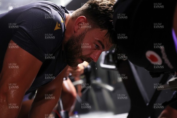 230625 - Wales Rugby Training in the heat chamber - Johnny Williams during training