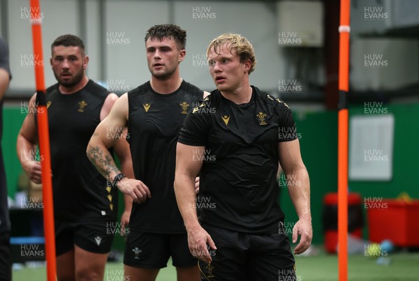 230625 - Wales Rugby Training in the heat chamber - Blair Murray during training