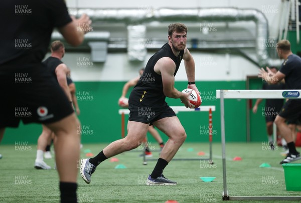 230625 - Wales Rugby Training in the heat chamber - James Ratti during training