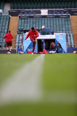 060226 - Wales Rugby kicking session at Twickenham ahead of their first Six Nations game against England - Ben Thomas during training