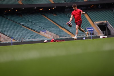 060226 - Wales Rugby kicking session at Twickenham ahead of their first Six Nations game against England - Dan Edwards during training