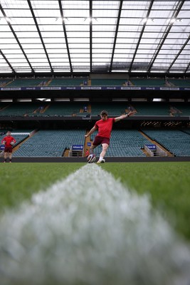 060226 - Wales Rugby kicking session at Twickenham ahead of their first Six Nations game against England - Dan Edwards during training