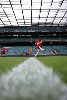 060226 - Wales Rugby kicking session at Twickenham ahead of their first Six Nations game against England - Dan Edwards during training