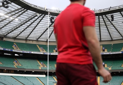 060226 - Wales Rugby kicking session at Twickenham ahead of their first Six Nations game against England - Dan Edwards during training