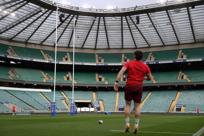 060226 - Wales Rugby kicking session at Twickenham ahead of their first Six Nations game against England - Dan Edwards during training